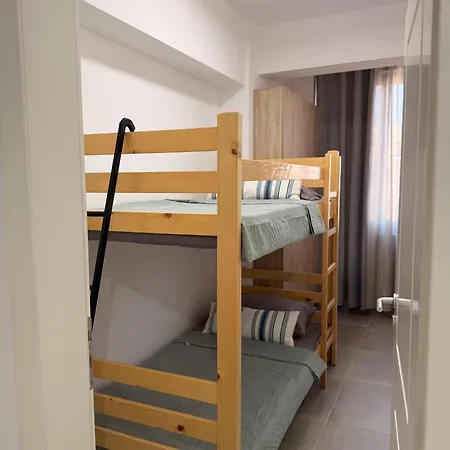 Le Bleu And Rose Apartment